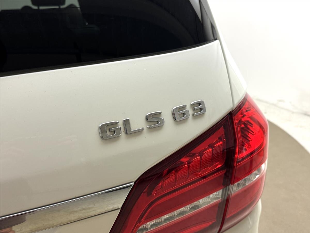Mercedes-Benz GLS SUV / Terénní 5,5 l 430 kw