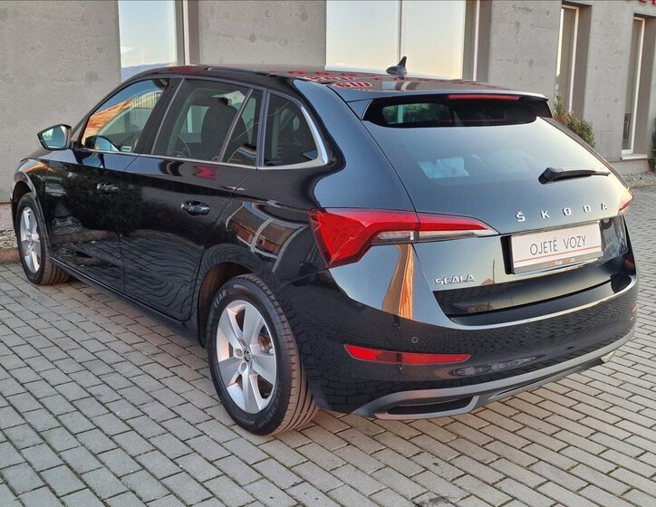 Škoda Scala 8