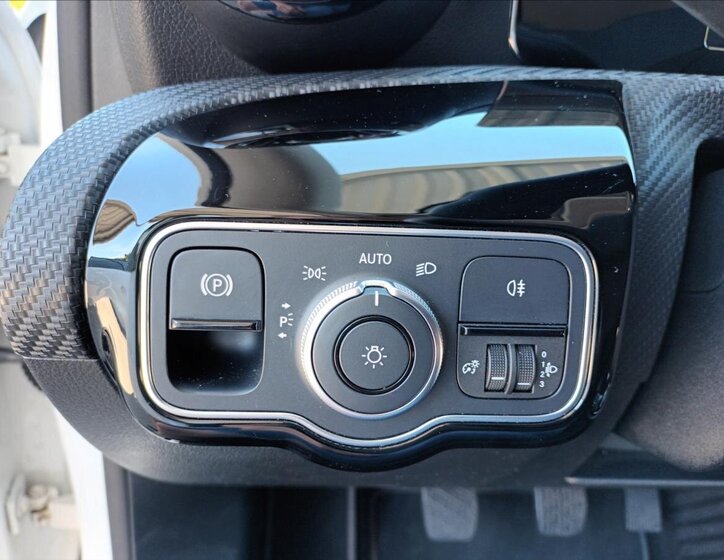 Mercedes-Benz Třídy A Hatchback 1,3 l 80 kw