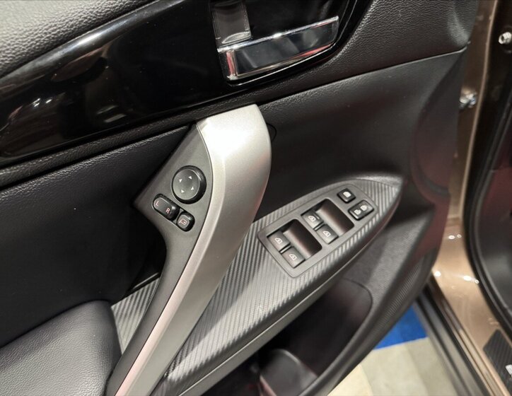 Mitsubishi Eclipse Cross SUV 2,4 l 138 kw