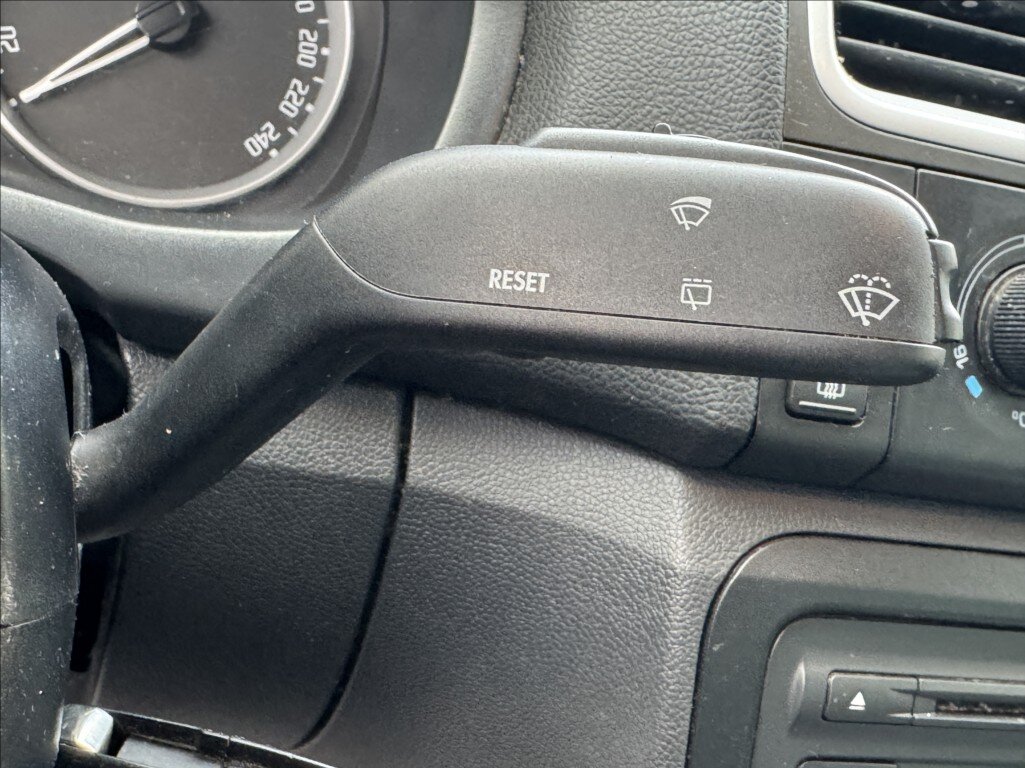 Škoda Roomster Kombi 1,2 l 51 kw