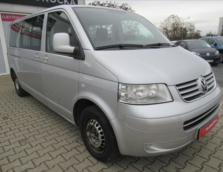 Volkswagen Caravelle 4