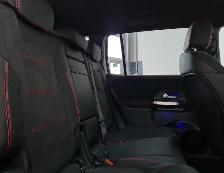 Mercedes-Benz GLB 19