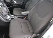 Toyota Yaris Cross 9