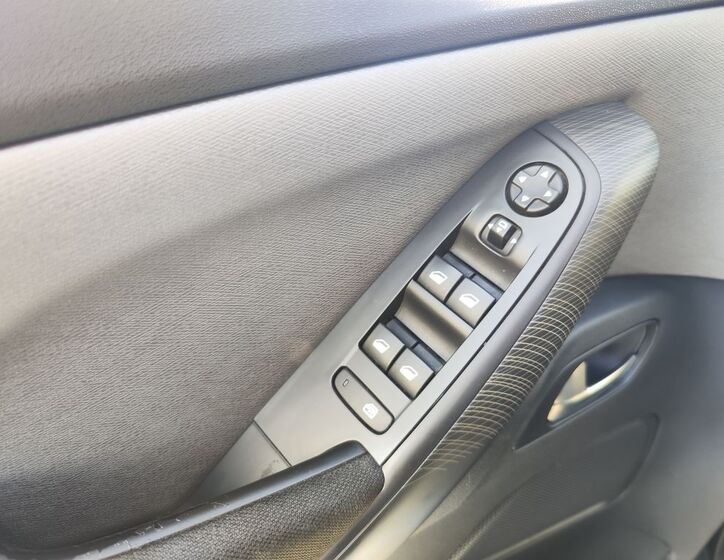 Citroën Grand C4 Picasso 34