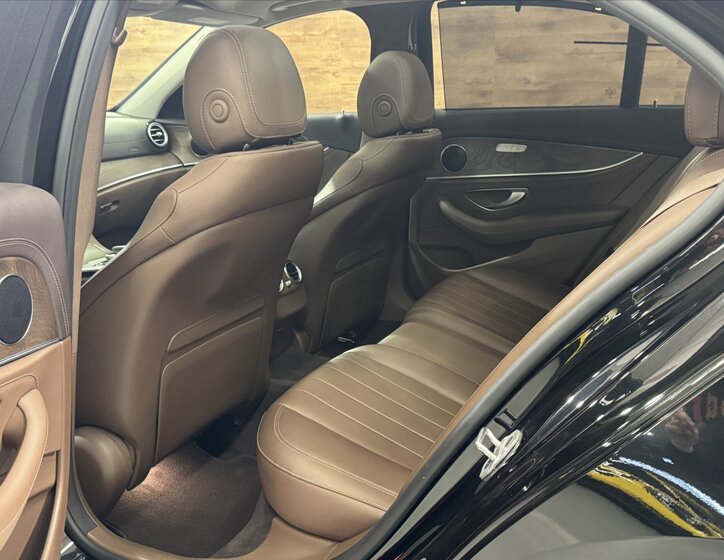 Mercedes-Benz Třídy E Sedan / Limuzína 2,9 l 250 kw