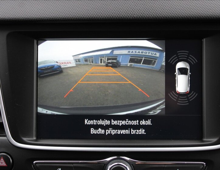 Opel Crossland X SUV / Terénní 1,2 l 81 kw