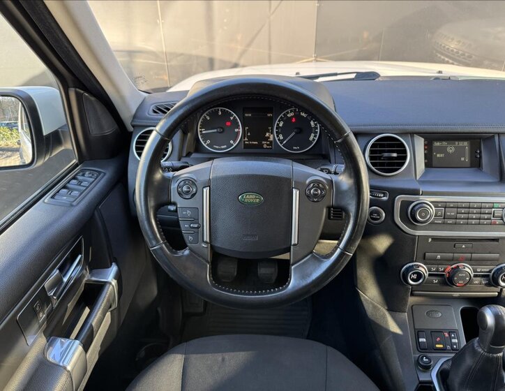 Land Rover Discovery 15