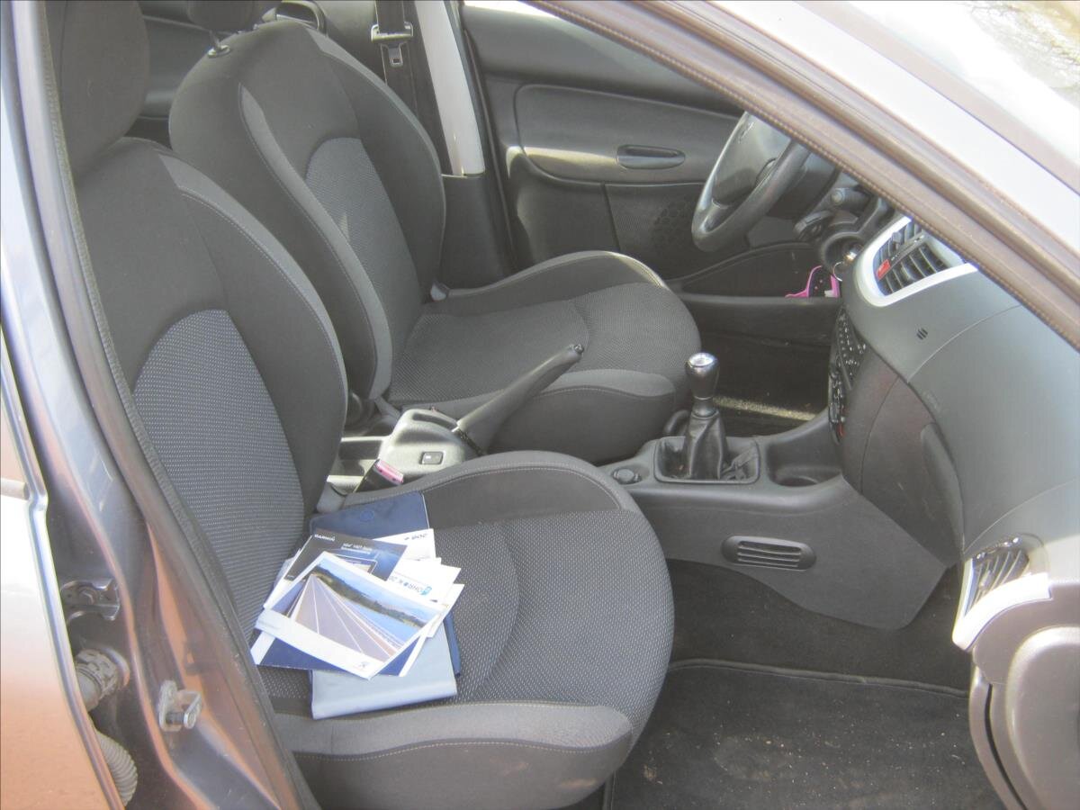 Peugeot 206 Hatchback 1,4 l 50 kw