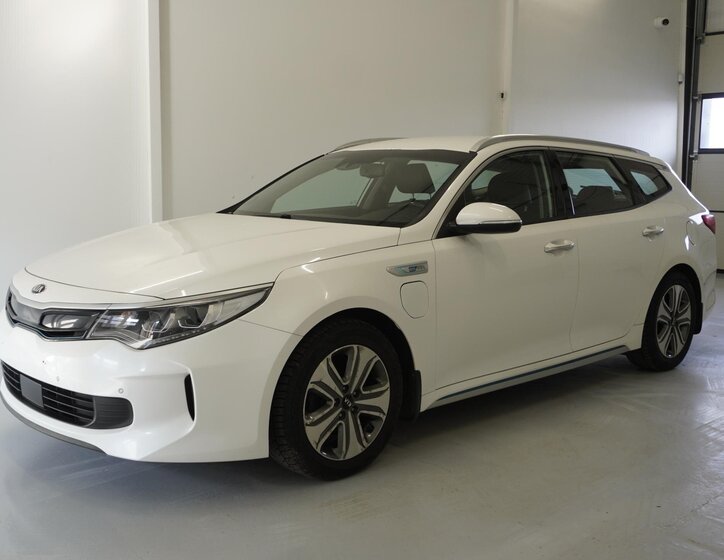 KIA Optima Kombi 2,0 l 151 kw