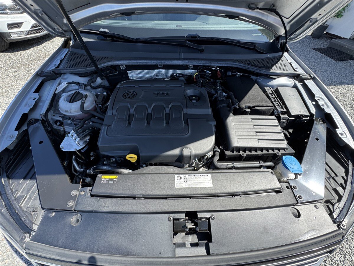 Volkswagen Passat Ostatní 1,6 l 88 kw