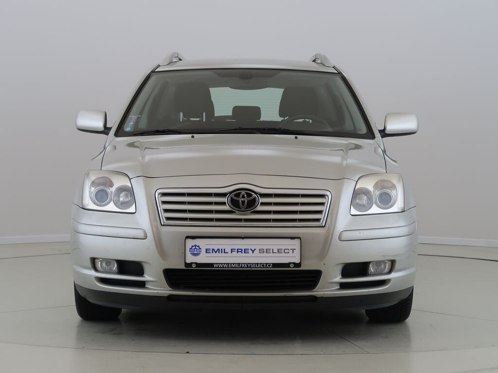 Toyota Avensis Kombi 2,0 l 108 kw