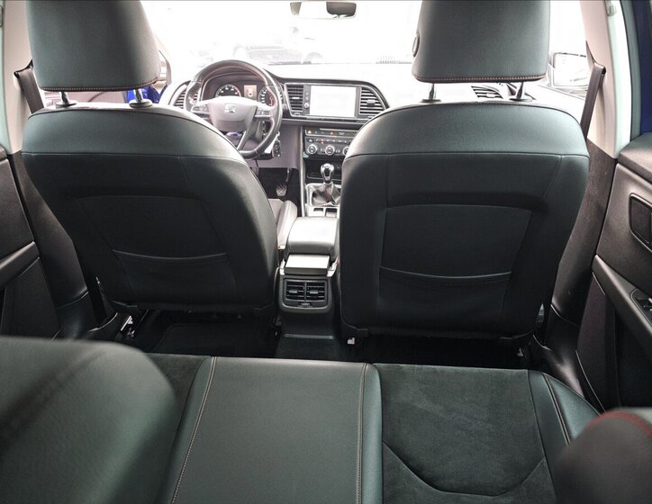 Seat Leon Hatchback 1,4 l 110 kw