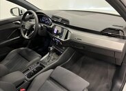 Audi Q3 SUV / Terénní 1,5 l 110 kw