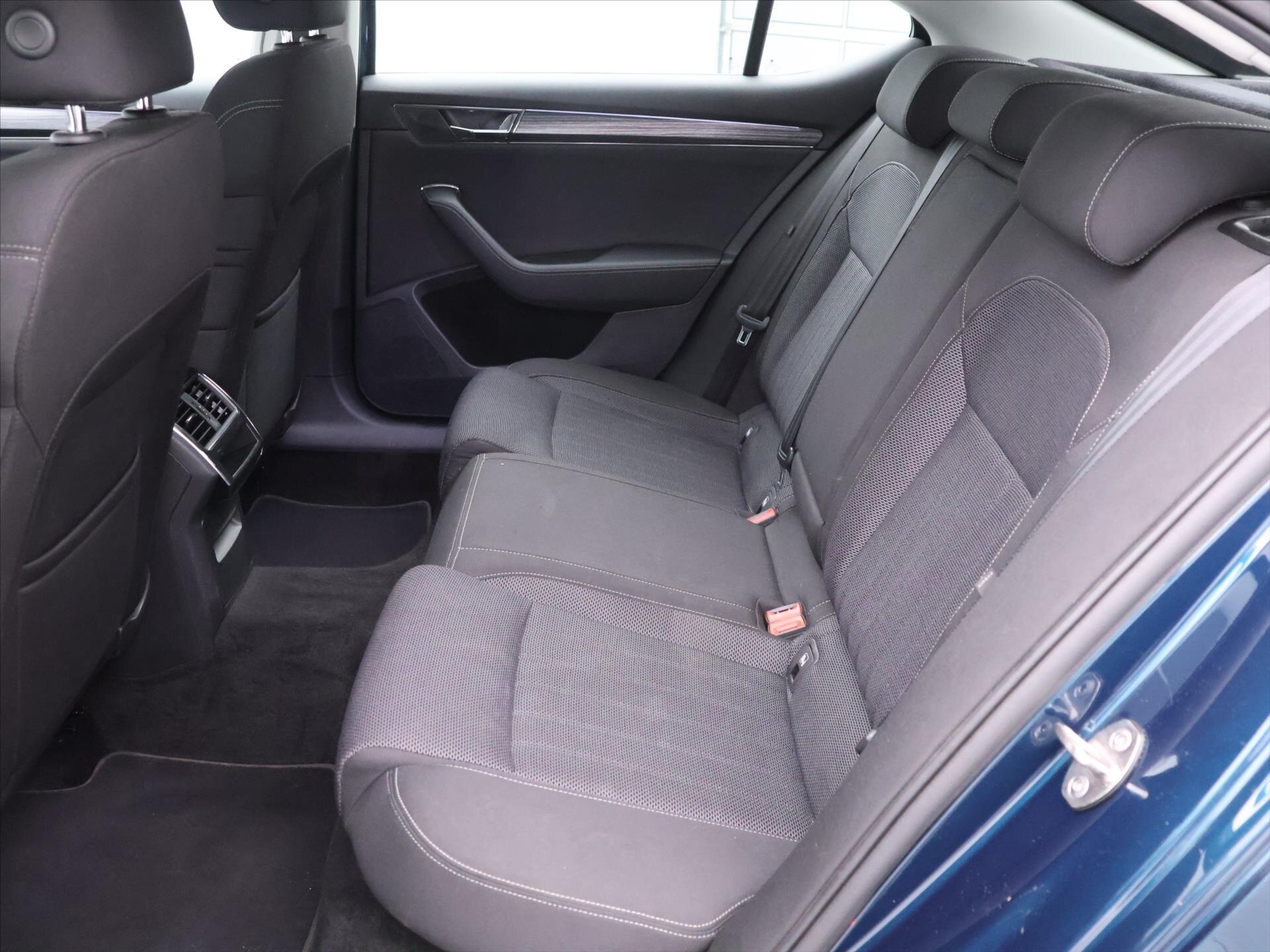 Škoda Superb Liftback 1,5 l 110 kw