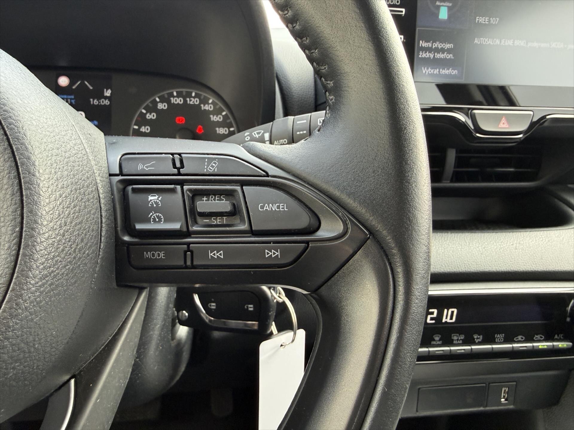 Toyota Yaris Hatchback 1,5 l 68 kw