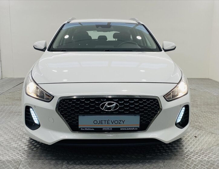 Hyundai i30 4