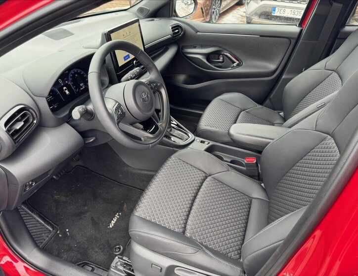 Toyota Yaris Hatchback 1,5 l 97 kw