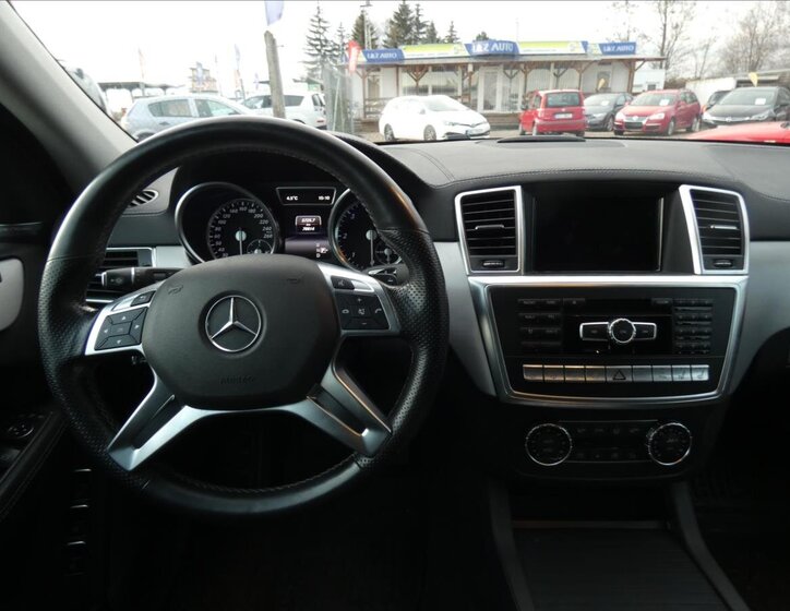 Mercedes-Benz GL SUV / Terénní 3,0 l 190 kw