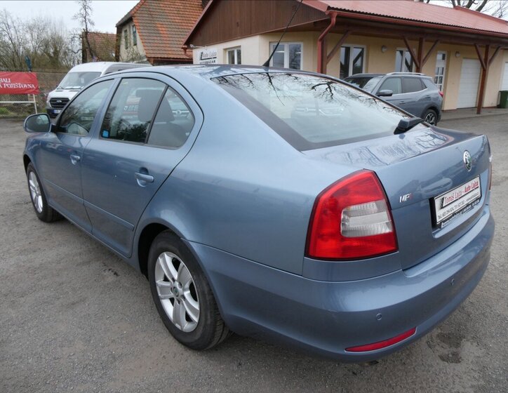 Škoda Octavia Sedan / Limuzína 1,6 l 75 kw