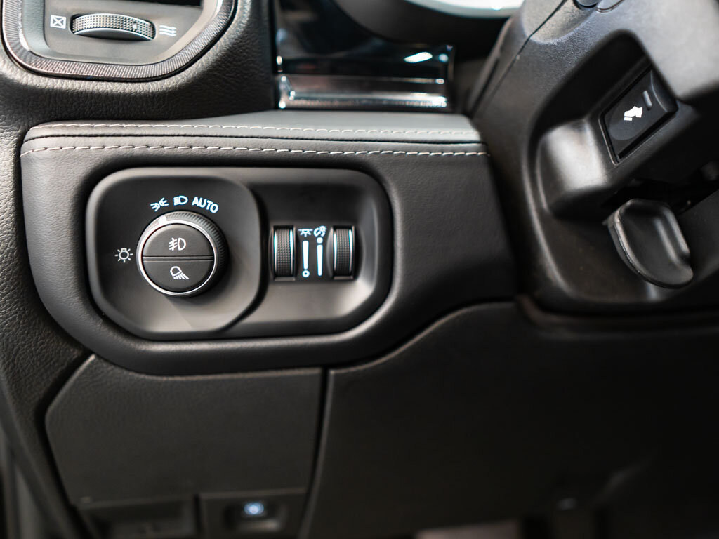 Dodge RAM Pick-up 6,4 l 306 kw