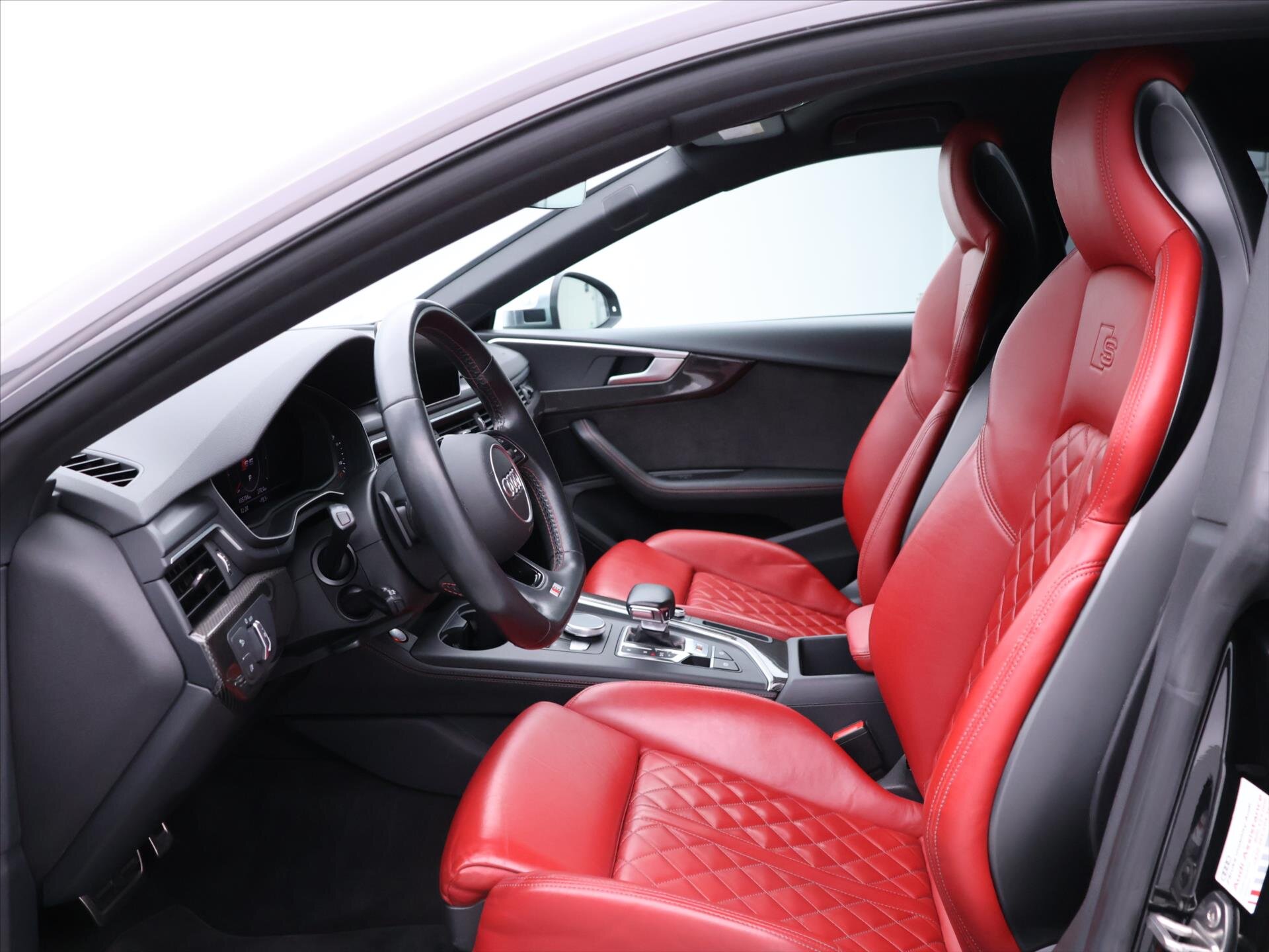 Audi S5 Sedan 3,0 l 260 kw