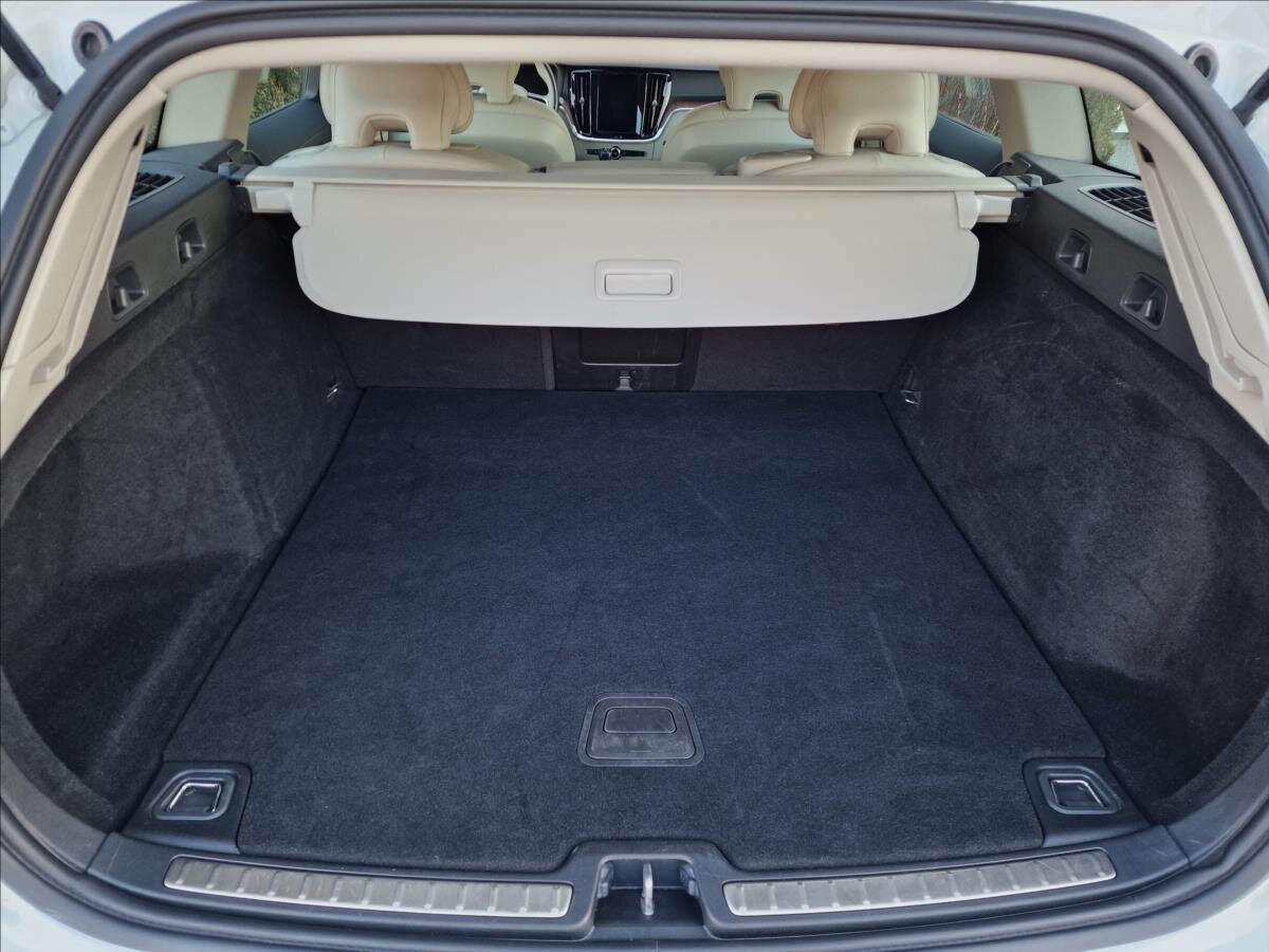 Volvo V60 Kombi 2,0 l 140 kw