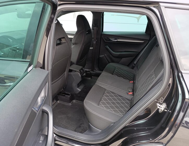 Škoda Karoq SUV / Terénní 1,5 l 110 kw