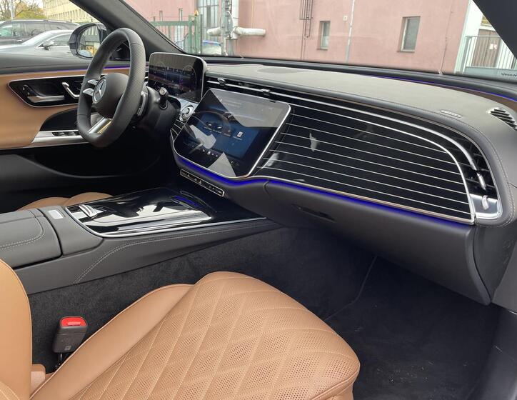 Mercedes-Benz Třídy E 21