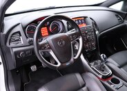 Opel Astra Hatchback 2,0 l 206 kw