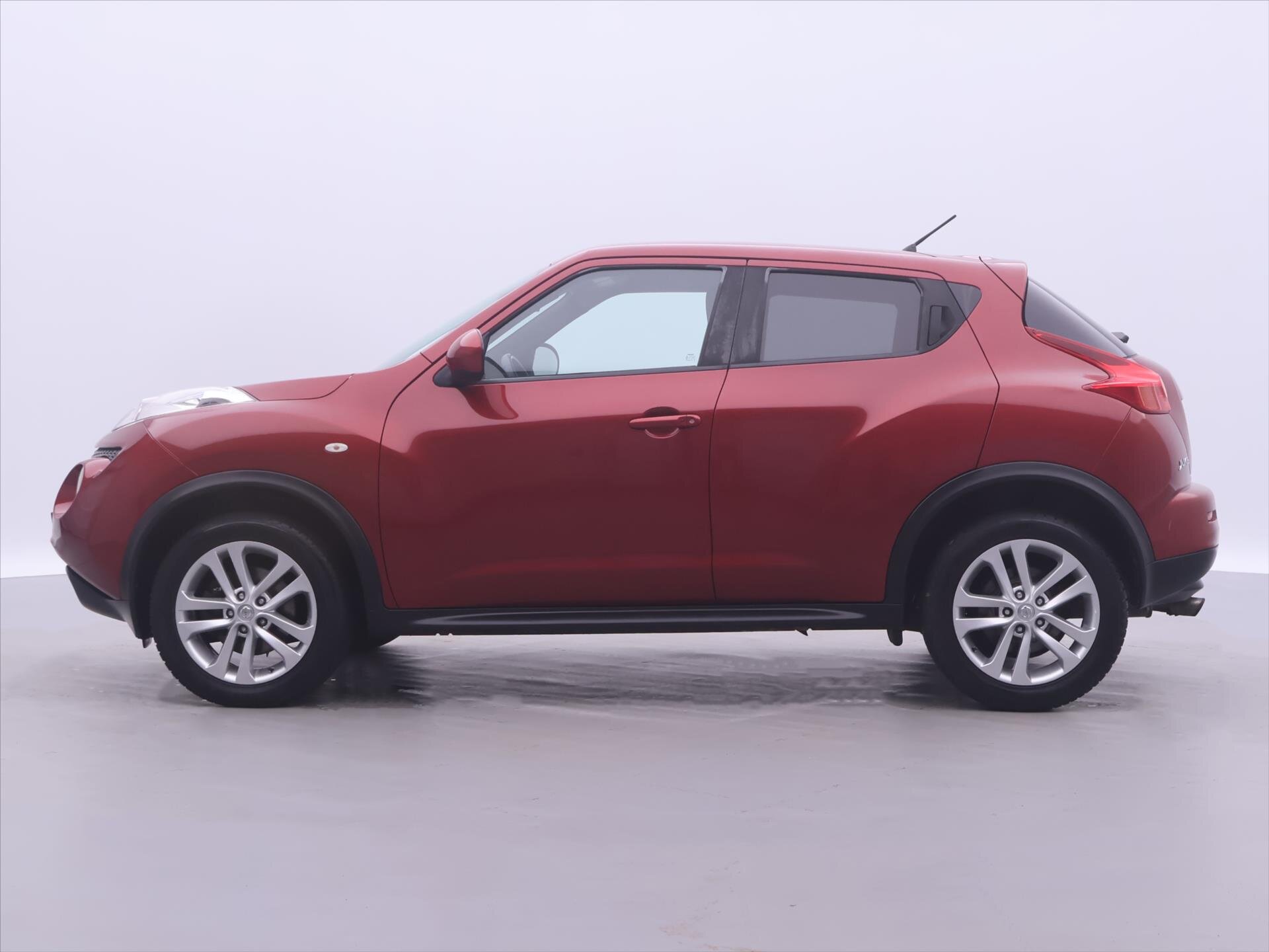 Nissan Juke SUV 1,6 l 140 kw
