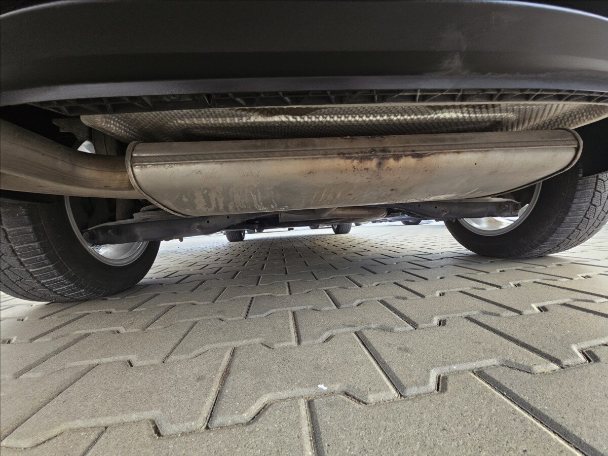 Volkswagen Touran Kombi 1,4 l 110 kw