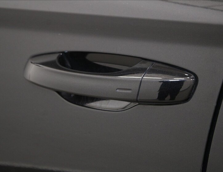 Škoda Karoq SUV 1,6 l 85 kw