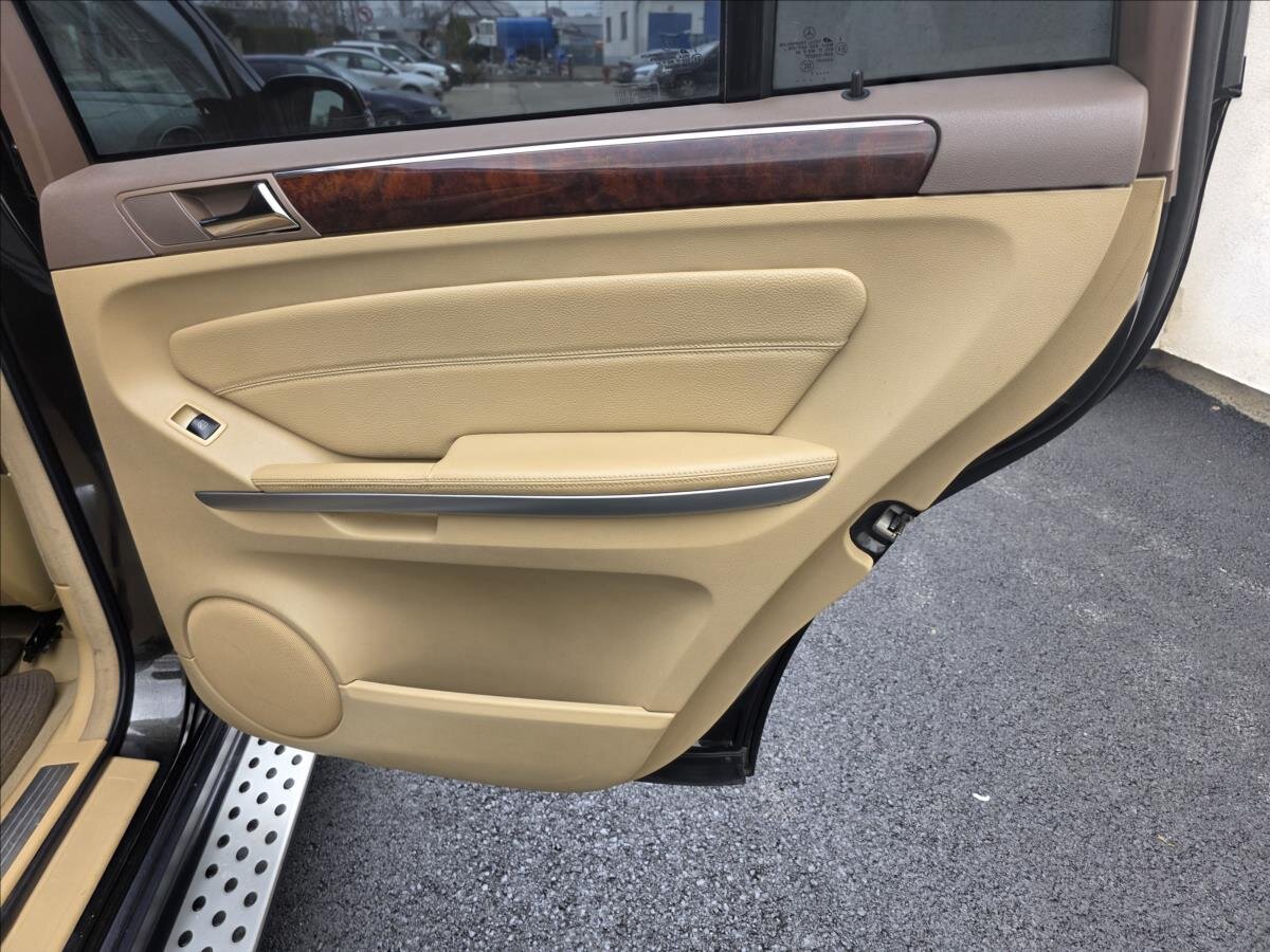Mercedes-Benz GL SUV / Terénní 3,0 l 165 kw