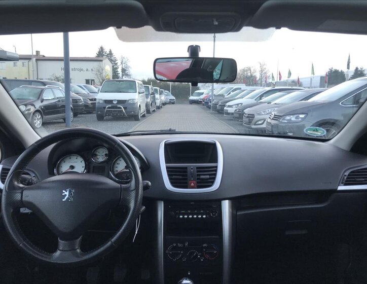 Peugeot 207 Hatchback 1,6 l 88 kw