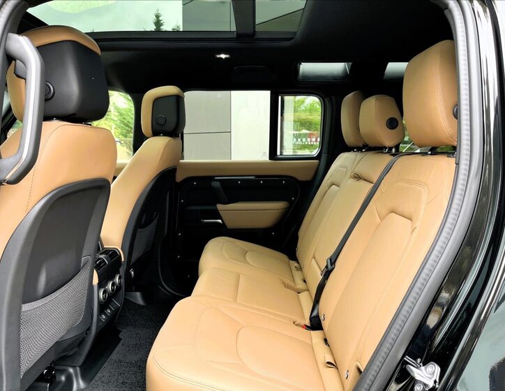 Land Rover Defender SUV / Terénní 5,0 l 313 kw