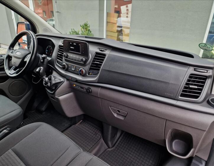 Ford Transit Custom 13