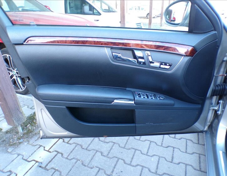 Mercedes-Benz Třídy S Sedan / Limuzína 3,0 l 173 kw