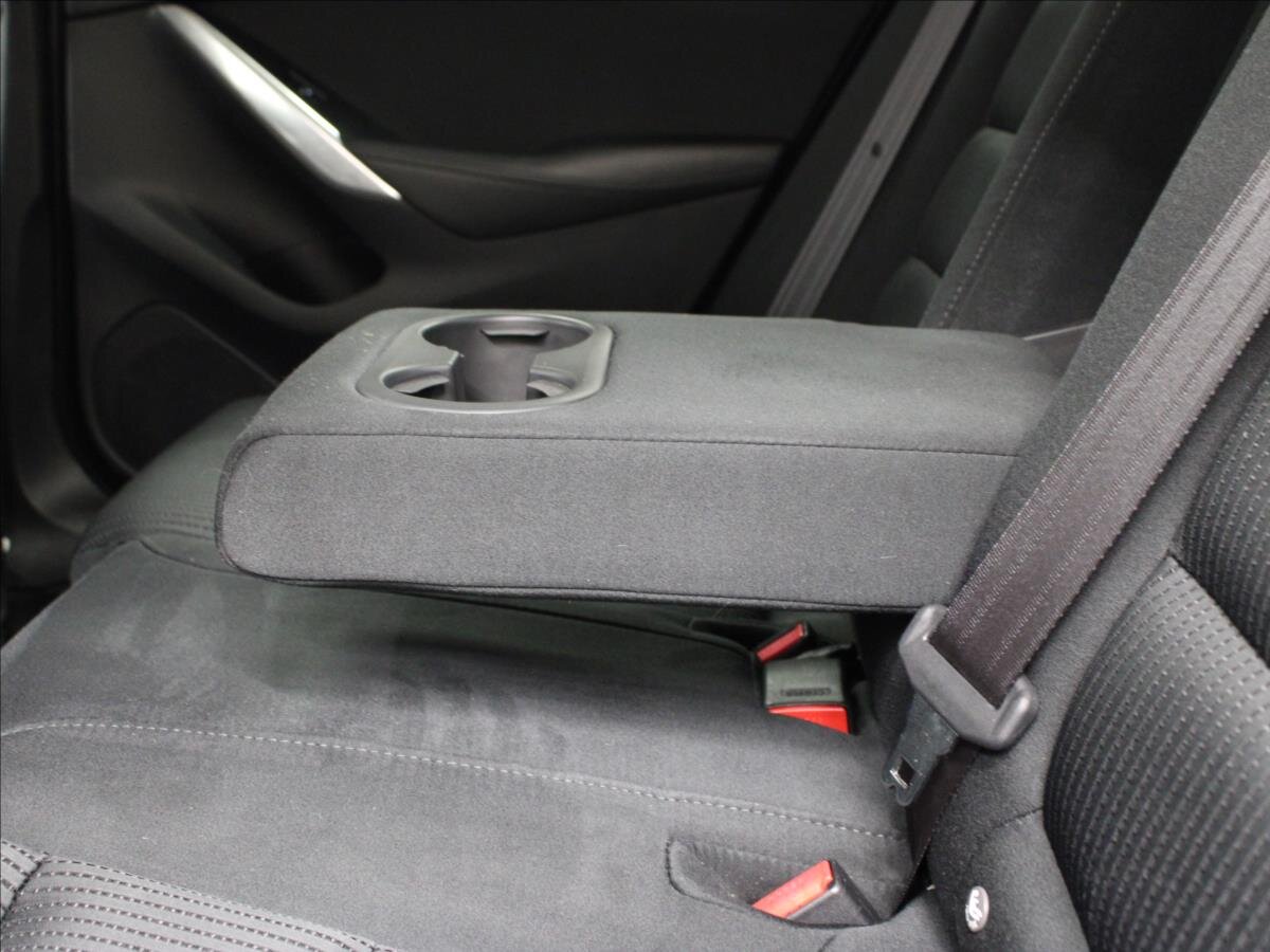 Mazda 6 Sedan 2,0 l 121 kw