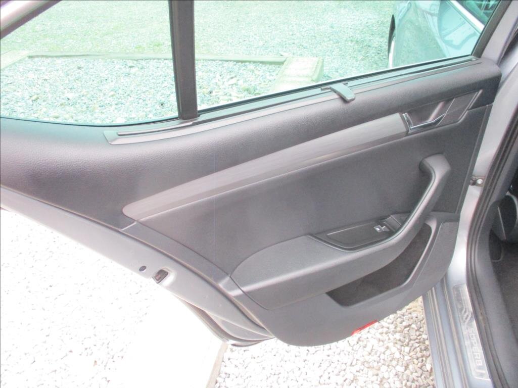 Škoda Superb Liftback 2,0 l 110 kw