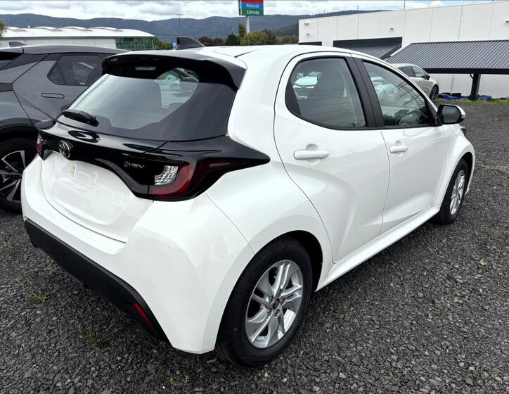 Toyota Yaris 7