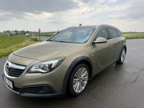 Opel Insignia Kombi 2,0 l 120 kw