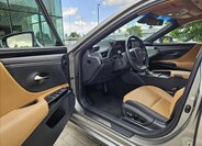 Lexus ES 300h Sedan 2,5 l 160 kw