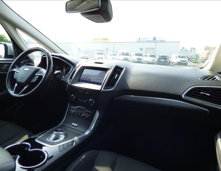 Ford S-MAX MPV 2,0 l 110 kw