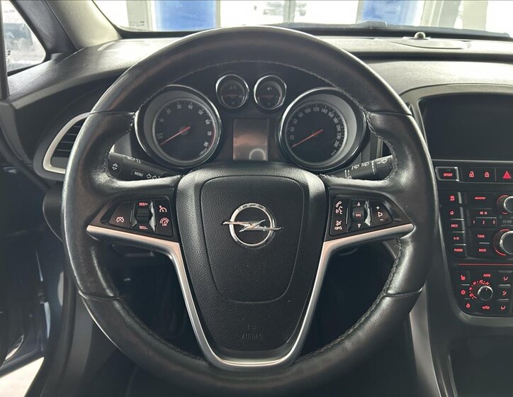 Opel Astra Hatchback 1,6 l 125 kw