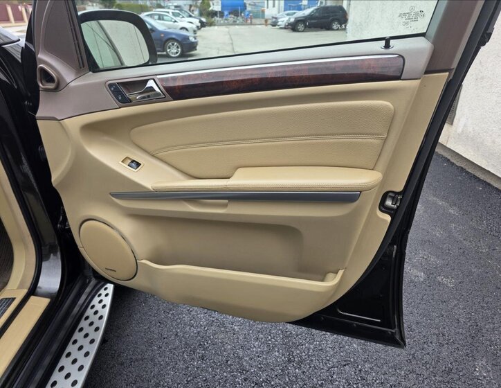 Mercedes-Benz GL SUV / Terénní 3,0 l 165 kw