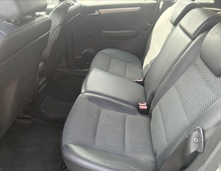 Mercedes-Benz Třídy B MPV 2,0 l 103 kw