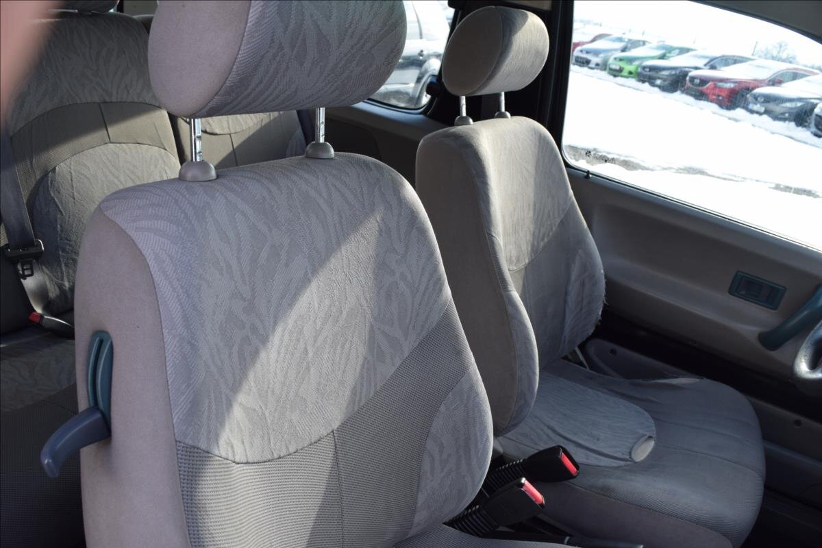 Land Rover Freelander Kombi 2,0 l 71 kw