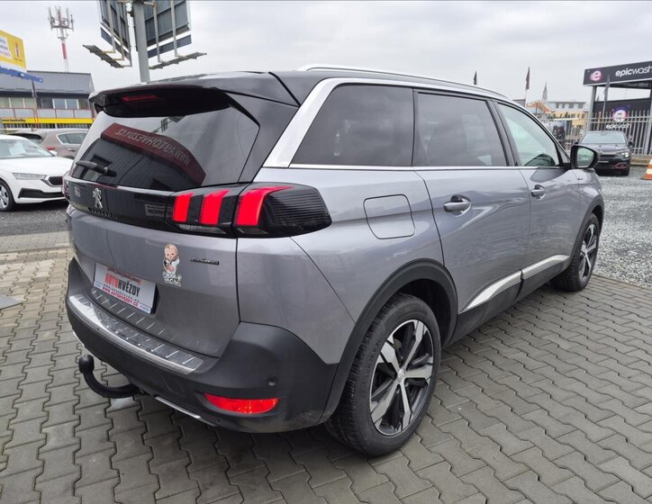 Peugeot 5008 MPV 1,6 l 133 kw