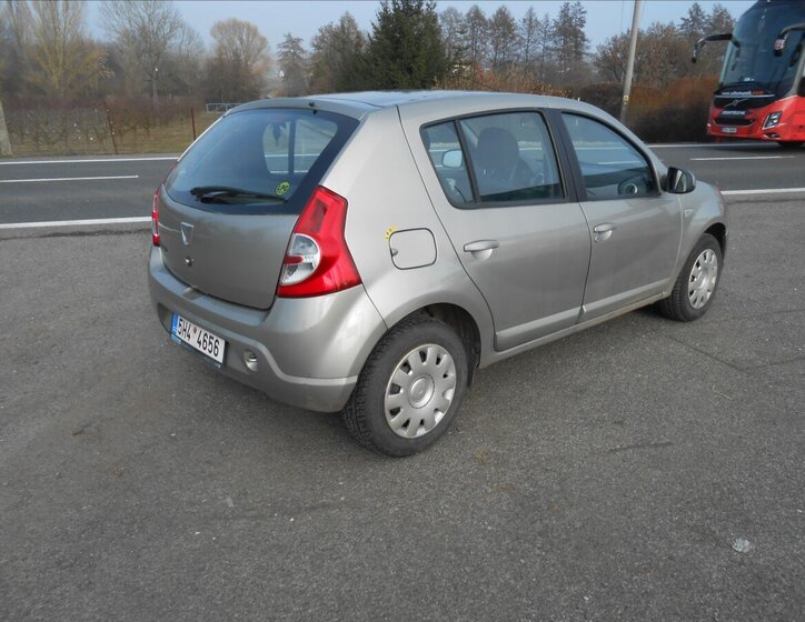Dacia Sandero Hatchback 1,1 l 55 kw